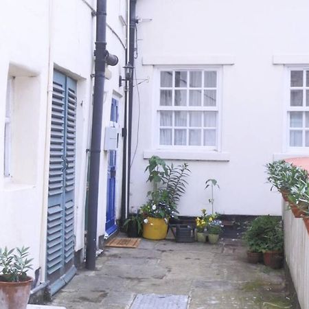 Kikas Cottage, Rear 89 Church Street, White Horse Yard Уитби Экстерьер фото