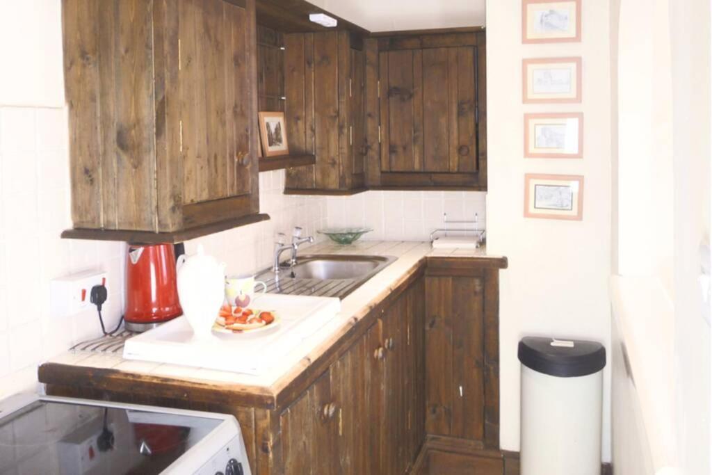 Kikas Cottage, Rear 89 Church Street, White Horse Yard Уитби Экстерьер фото